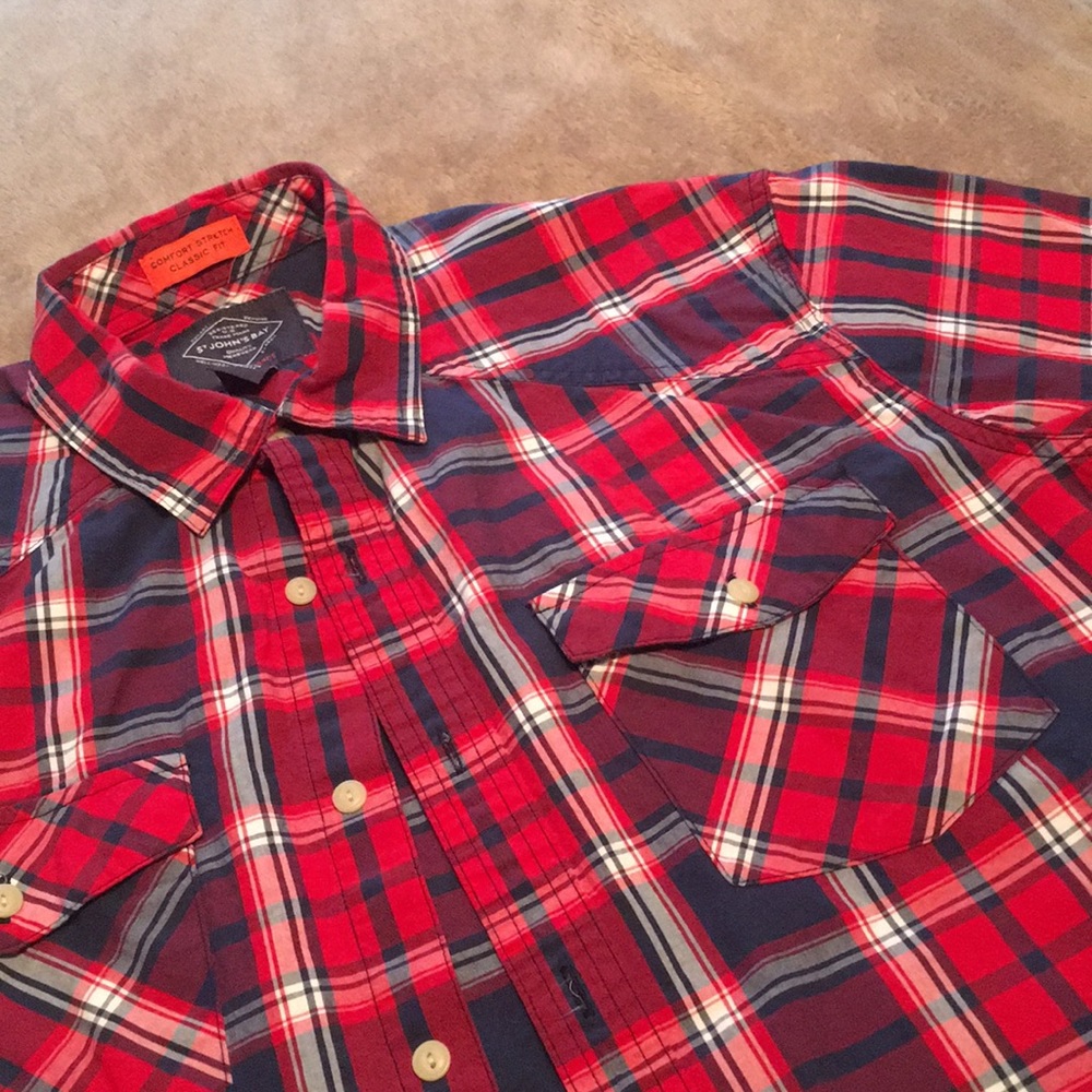Short sleeve button down shirt